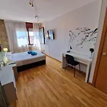 Panzió Aribau *
