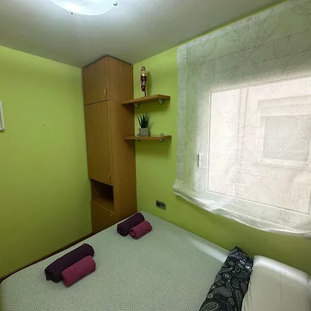 Aribau Bed and Breakfast