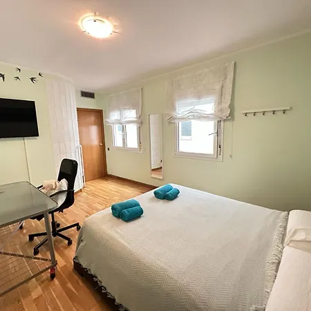 Aribau Bed & Breakfast *